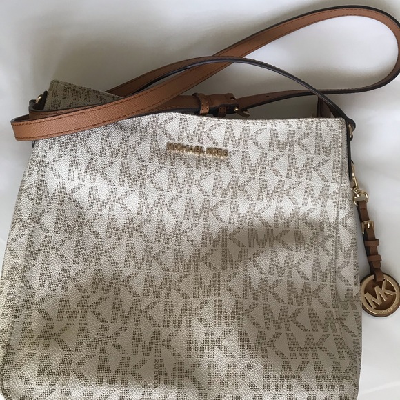 MK CROSSBODY BAG - Picture 2 of 5